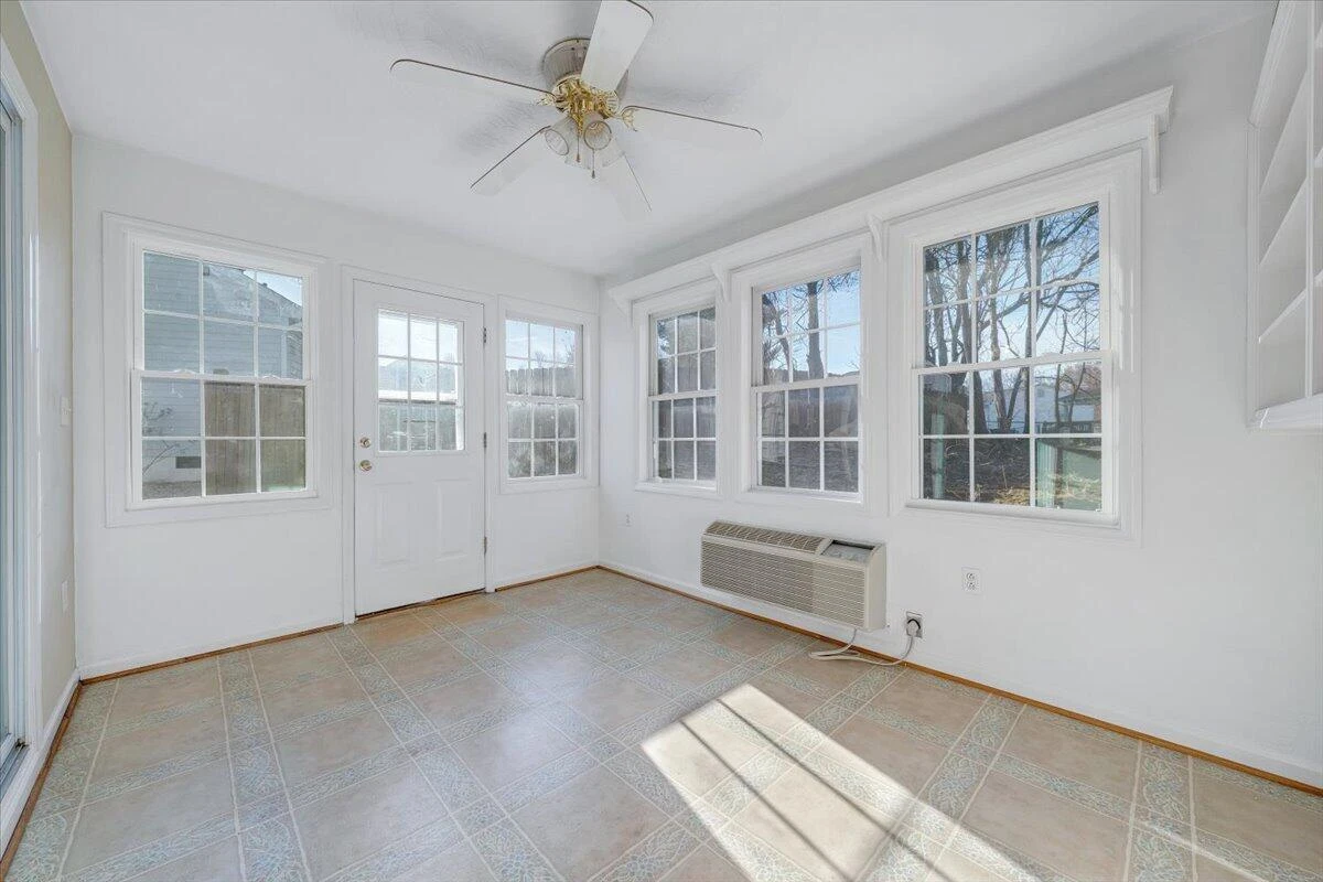 3350 Springtree DR - Photo 16