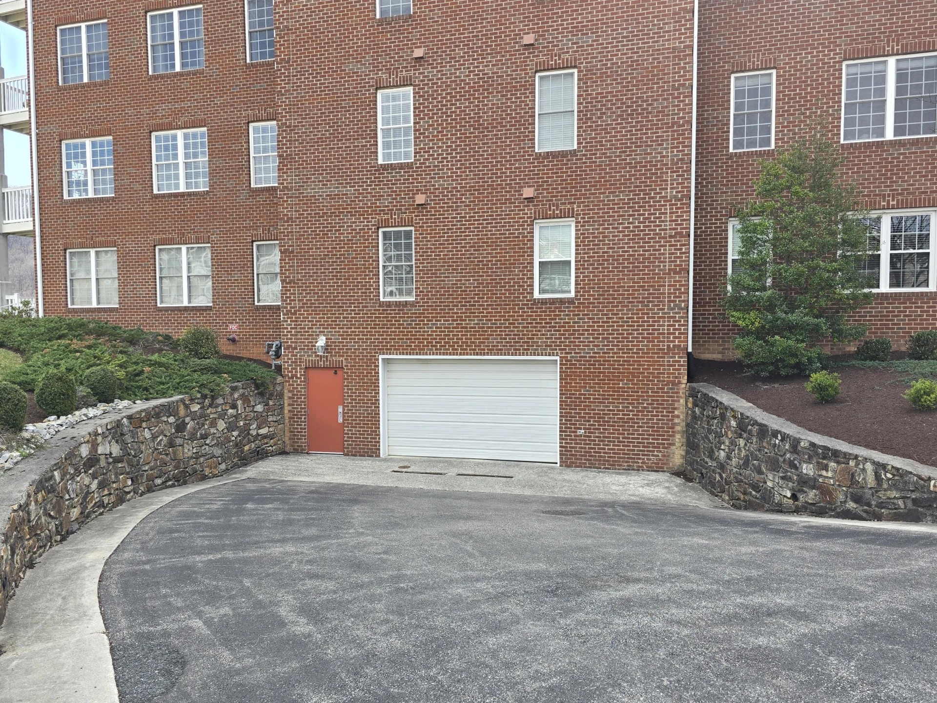 4444 Pheasant Ridge RD #201 - Photo 36