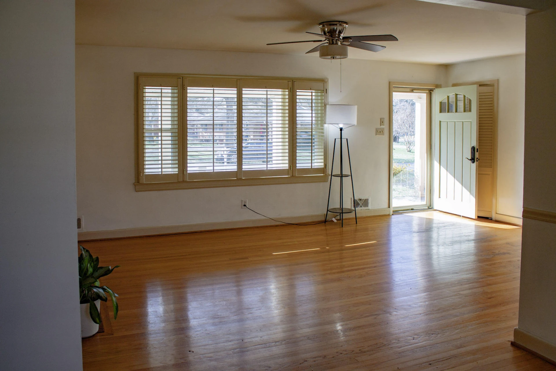 1910 AIRVIEW RD - Photo 12
