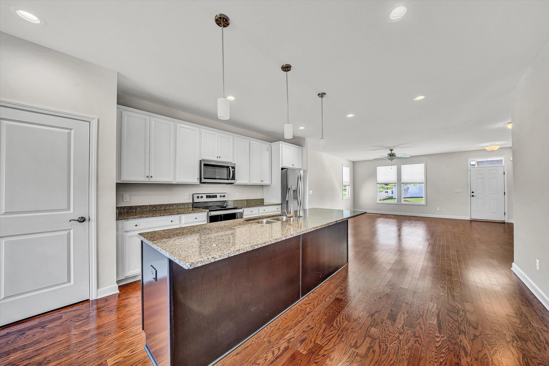 21 Sedgewood AVE - Photo 10