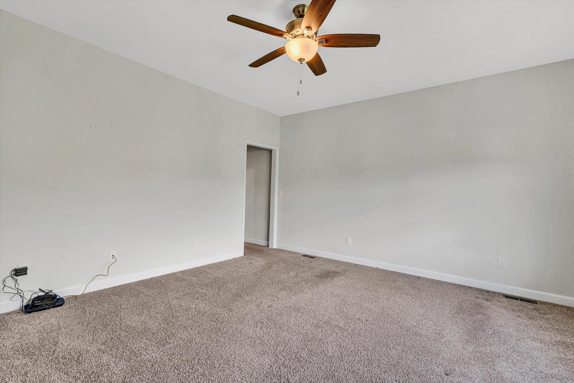 21 Sedgewood AVE - Photo 16