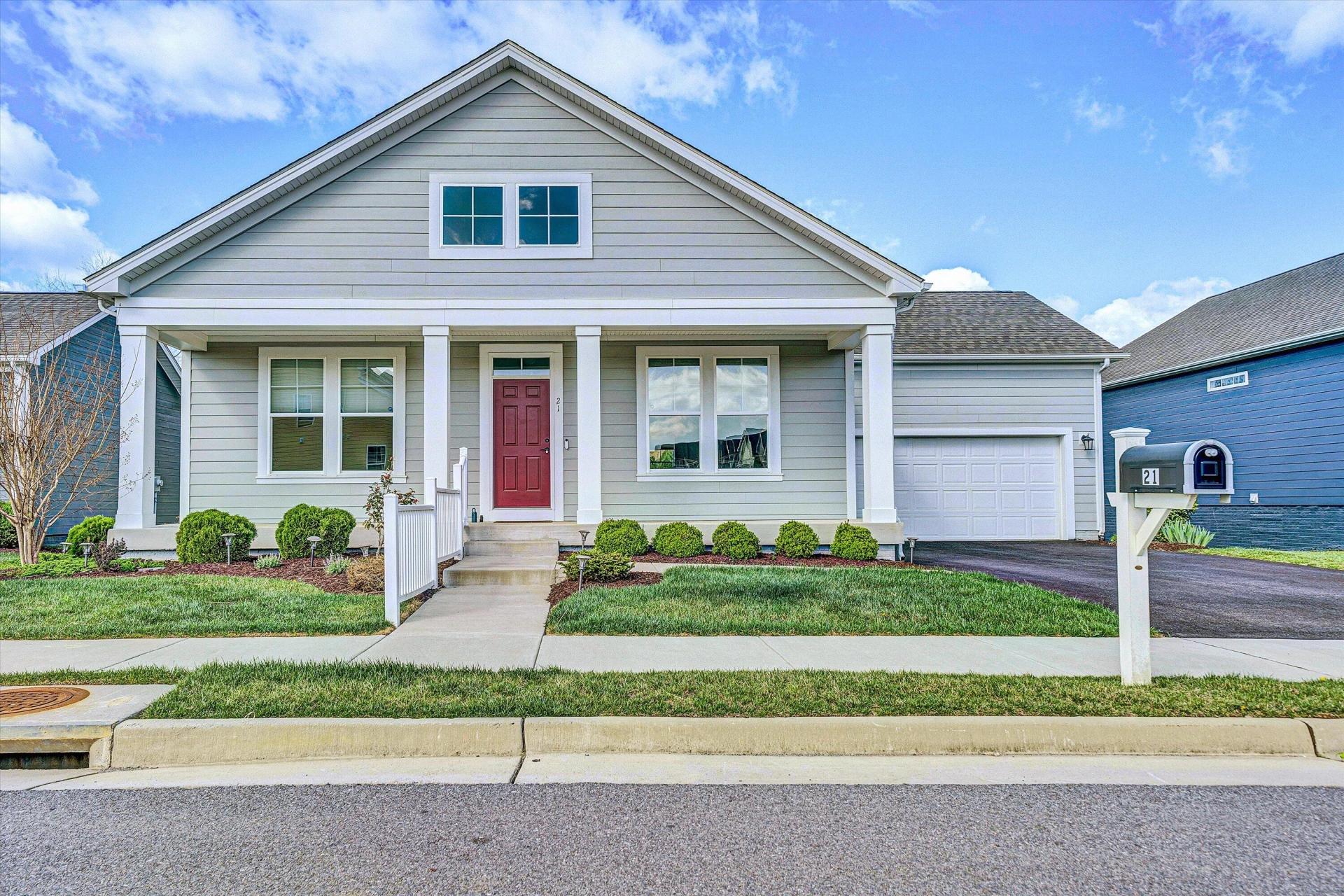 21 Sedgewood AVE - Photo 2