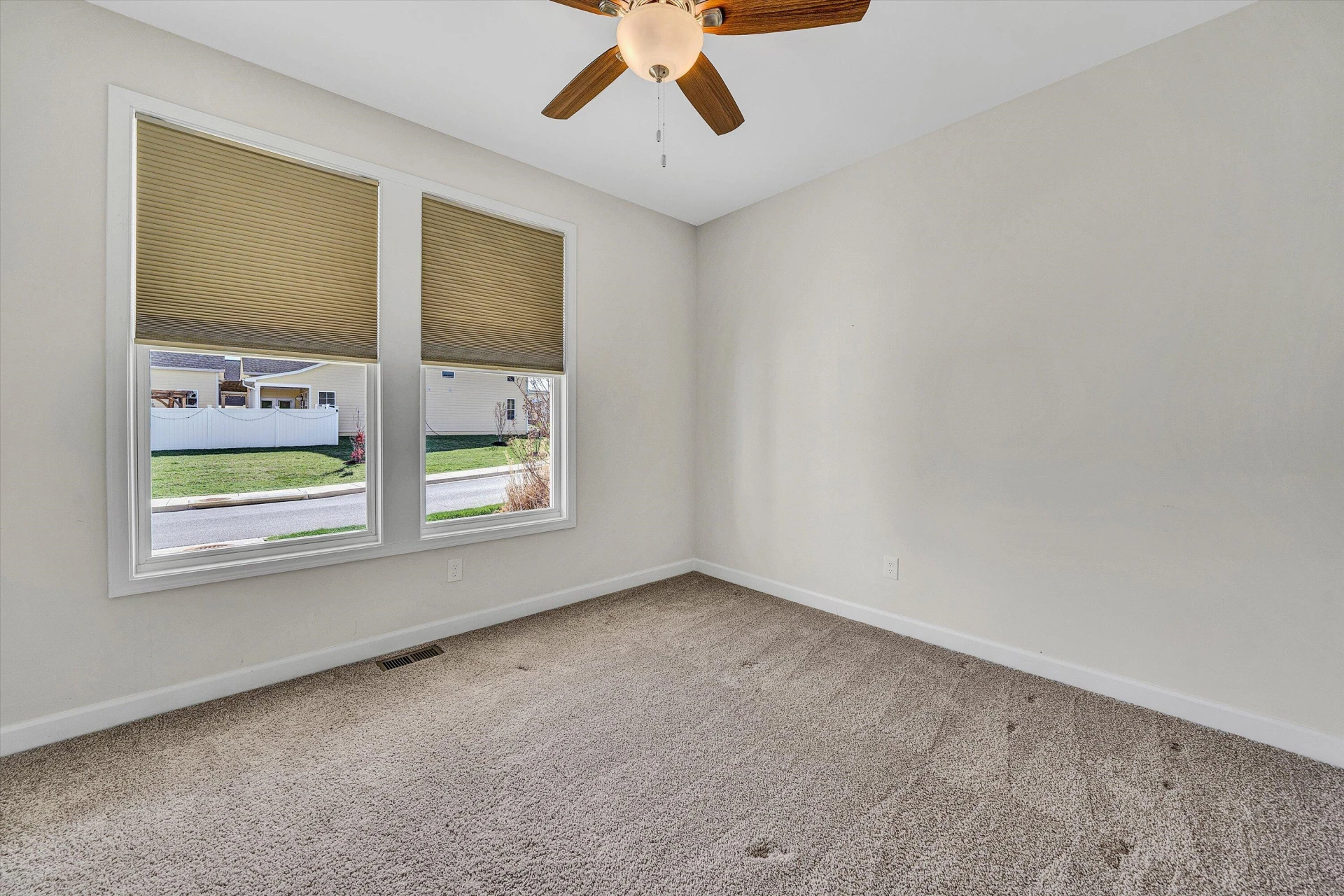 21 Sedgewood AVE - Photo 25