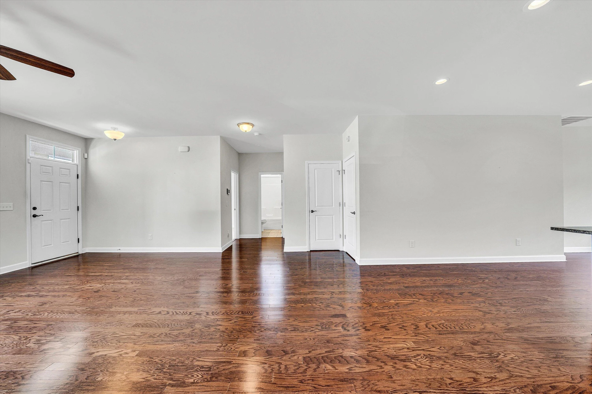 21 Sedgewood AVE - Photo 5