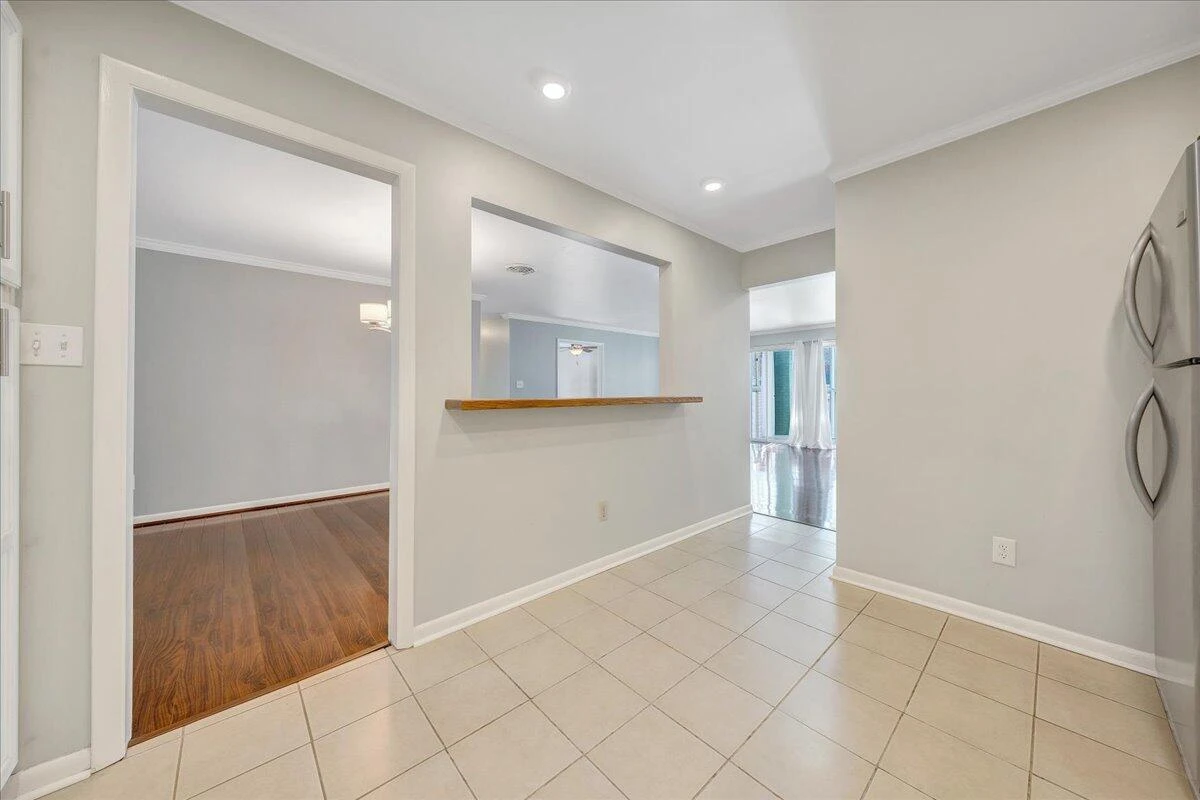 2151 Broadway AVE #9 - Photo 14