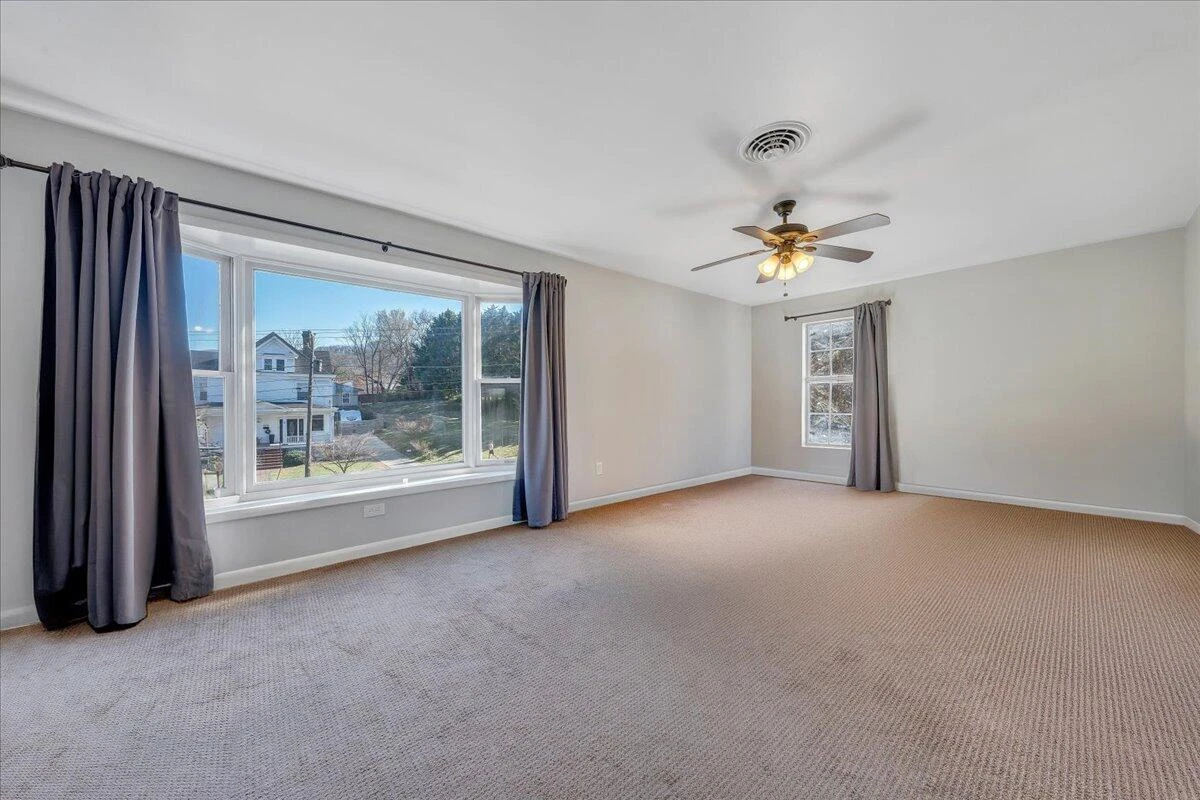 2151 Broadway AVE #9 - Photo 15