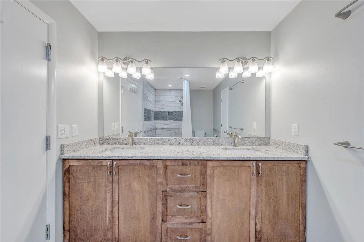 2151 Broadway AVE #9 - Photo 18