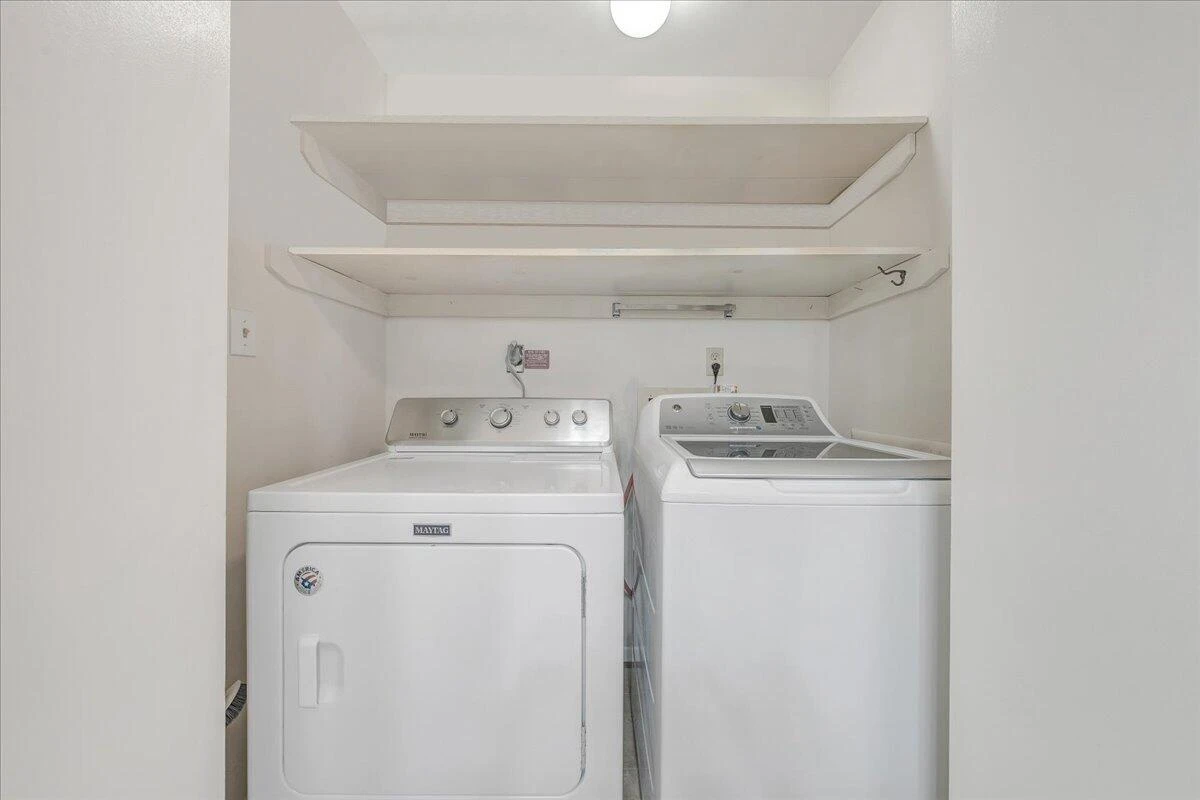 2151 Broadway AVE #9 - Photo 22