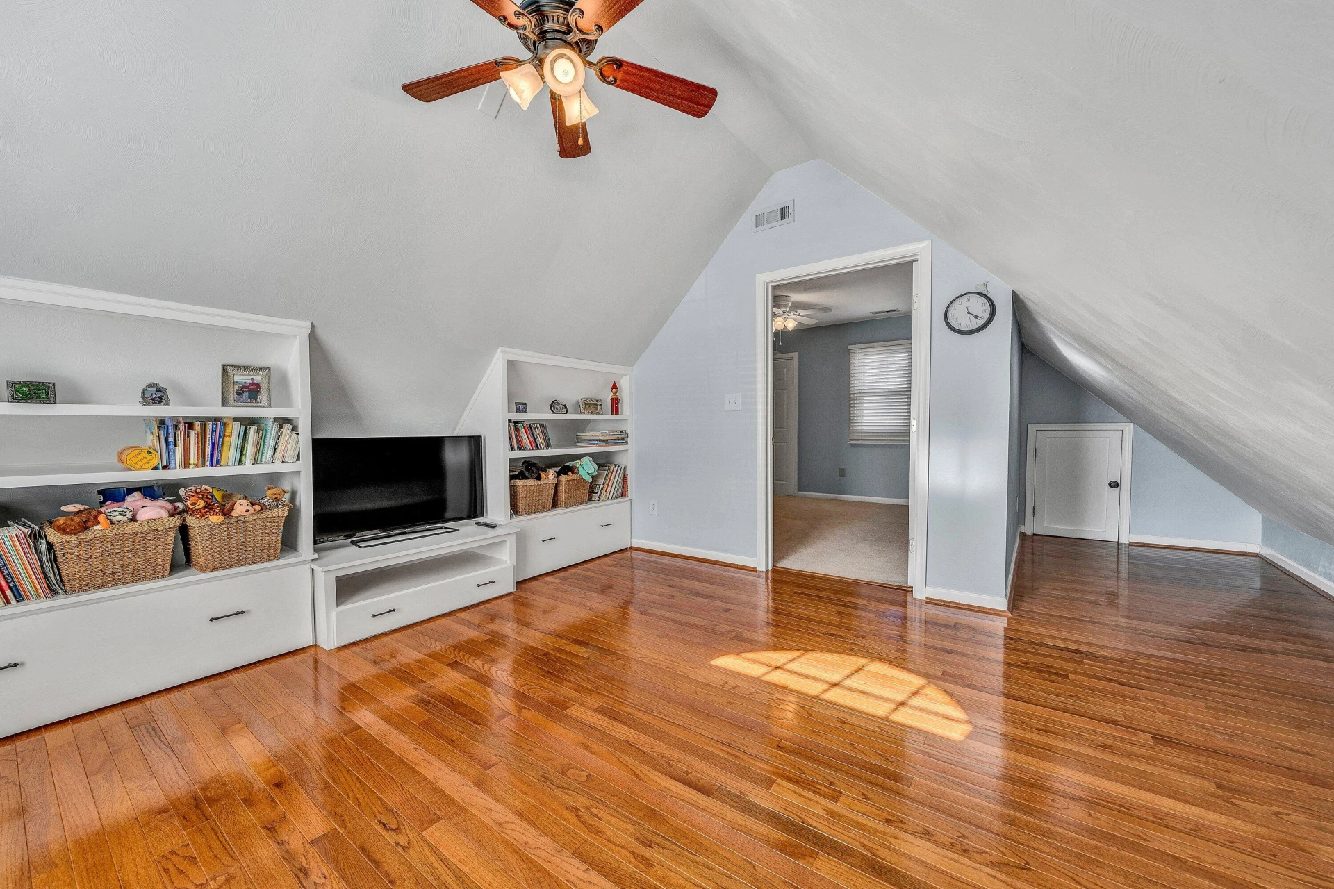 633 Winesap RD - Photo 33
