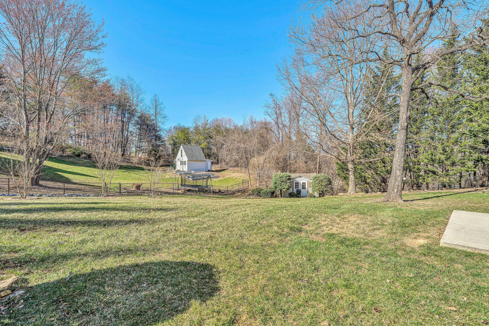 633 Winesap RD - Photo 44
