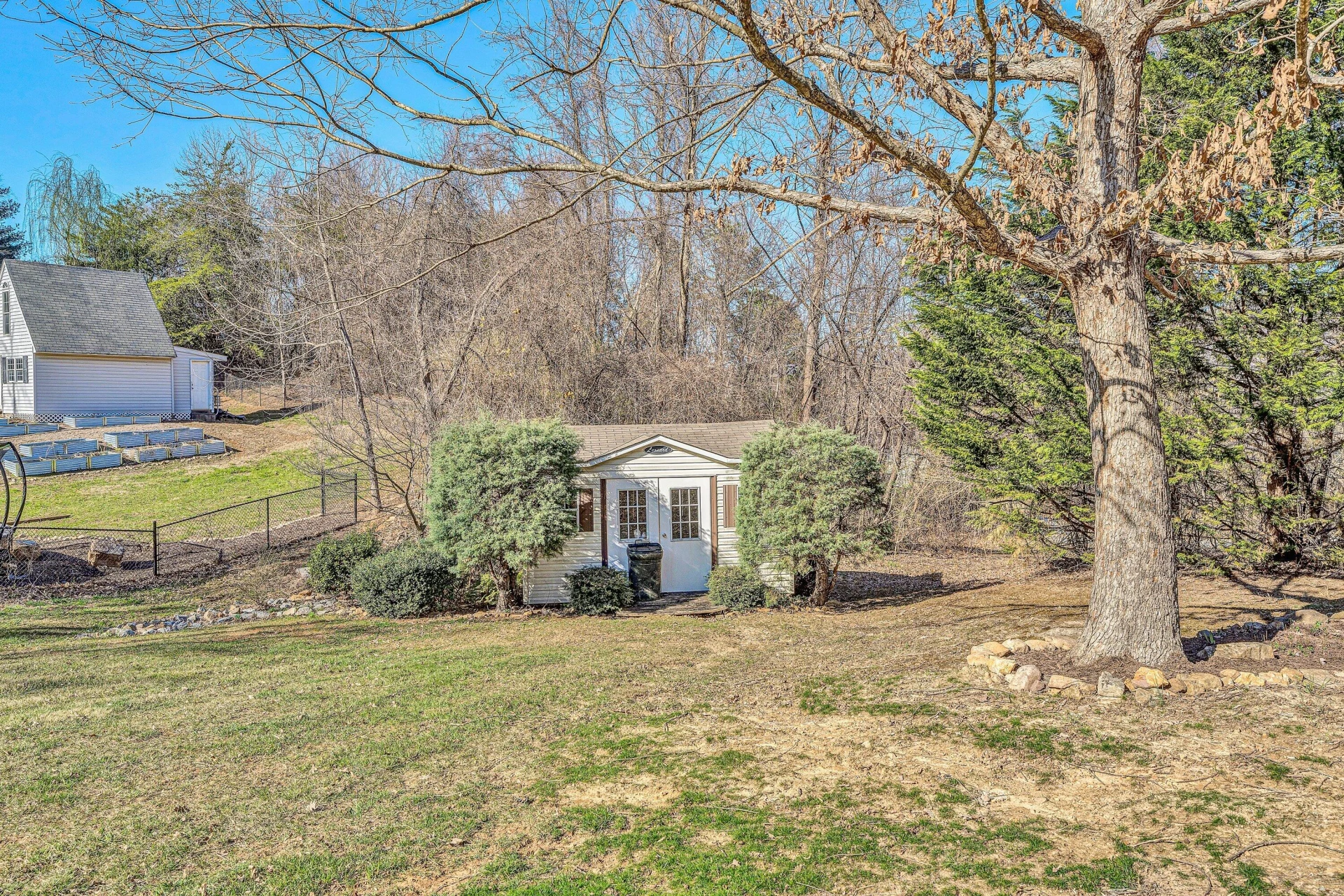 633 Winesap RD - Photo 45