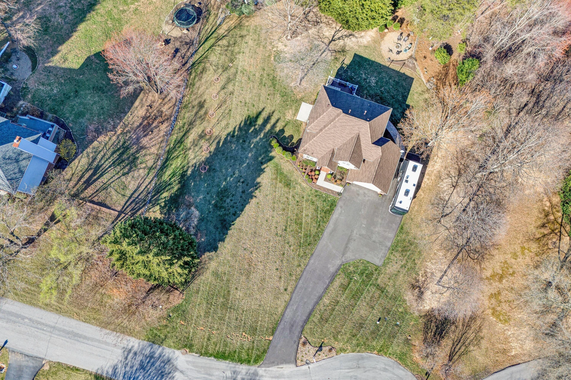 633 Winesap RD - Photo 52