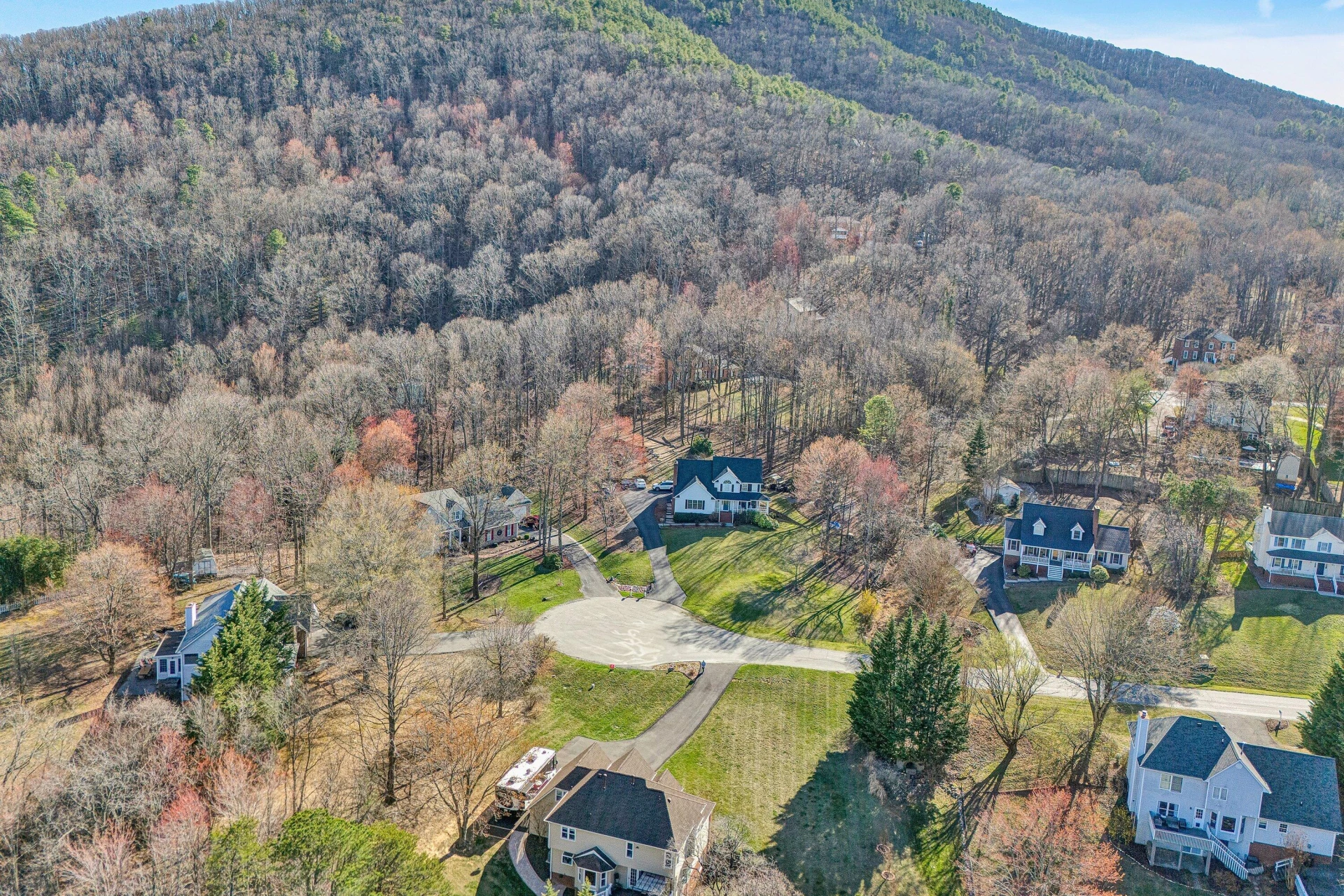 633 Winesap RD - Photo 54