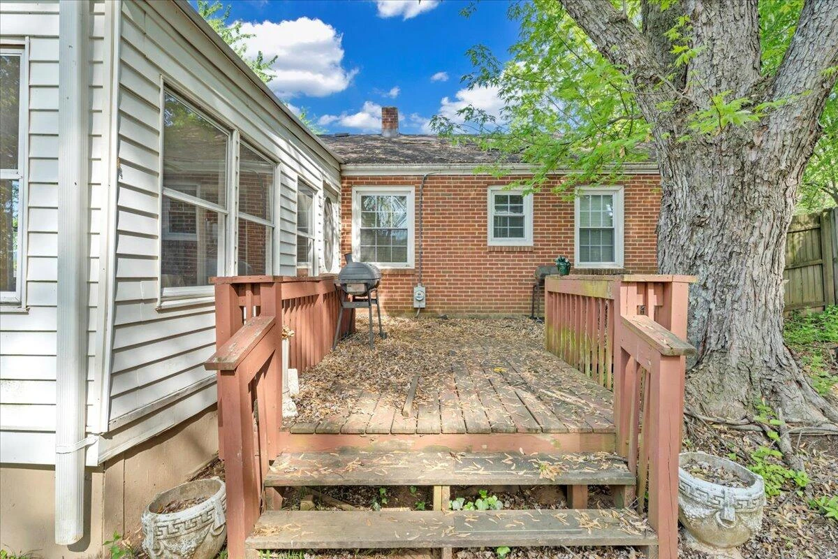 832 29Th ST - Photo 29