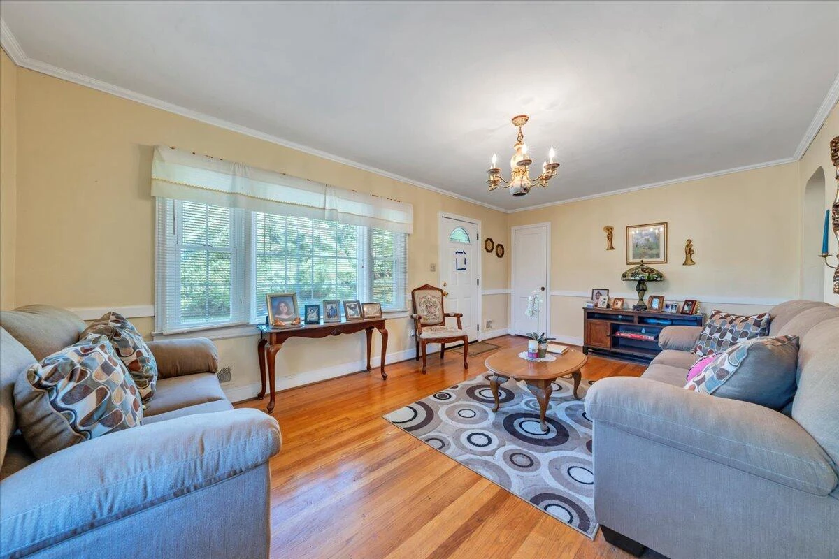 832 29Th ST - Photo 4