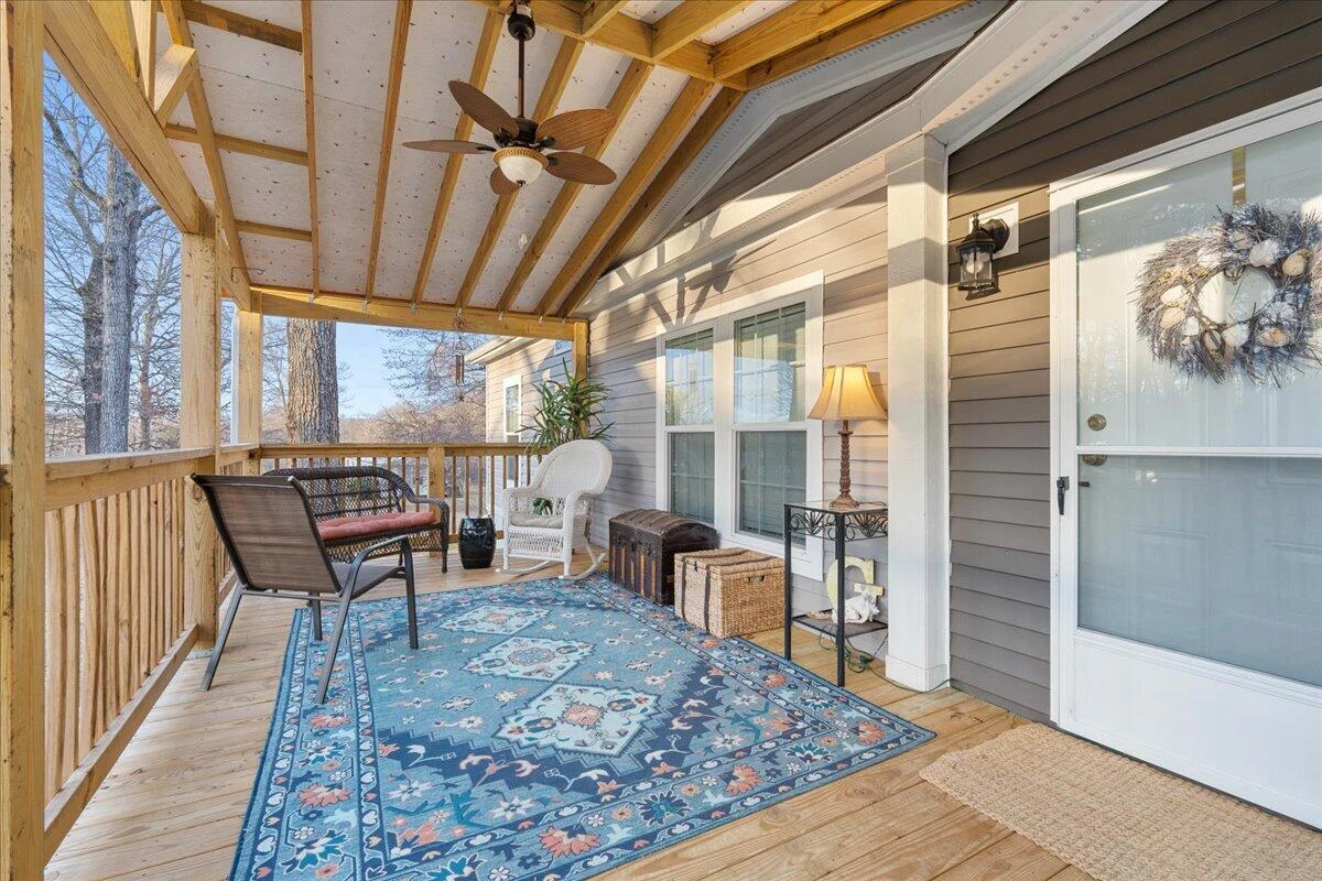 305 Snug Harbor TRL - Photo 2