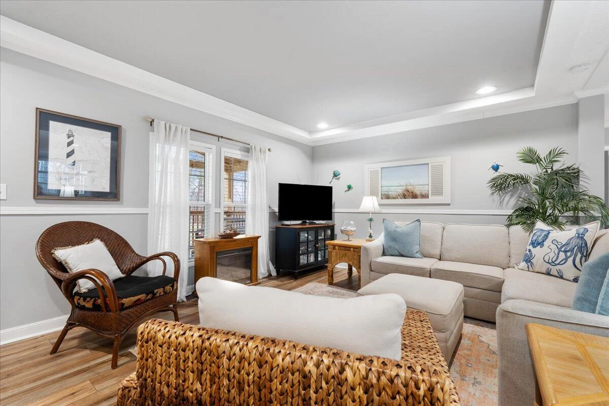 305 Snug Harbor TRL - Photo 5