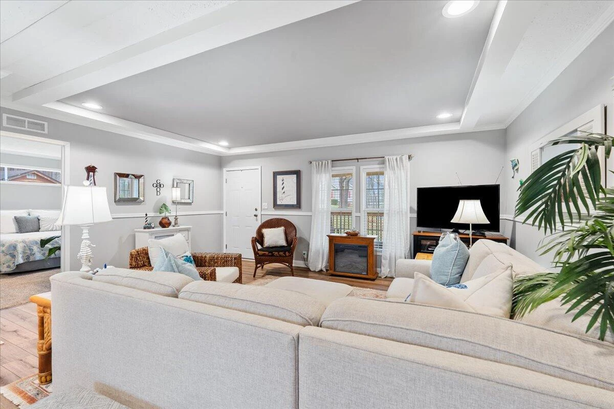 305 Snug Harbor TRL - Photo 6