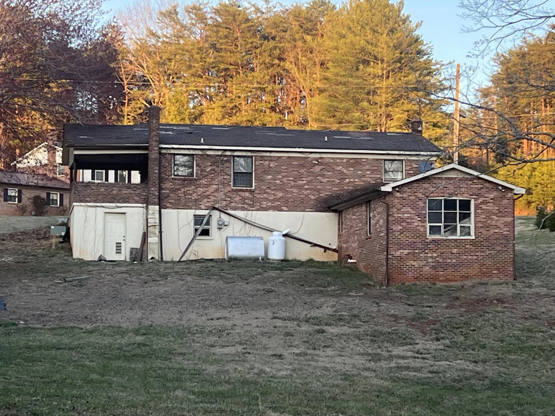 451 Grand Lake DR