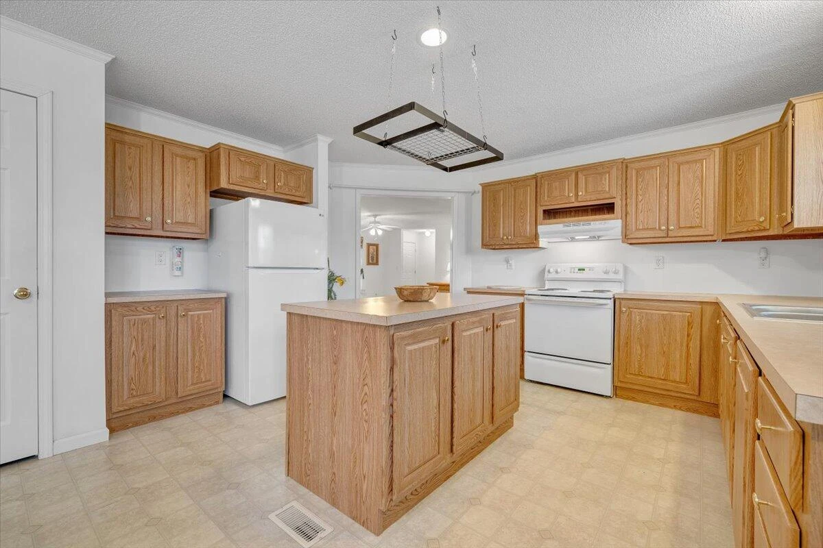 200 Surber DR - Photo 15