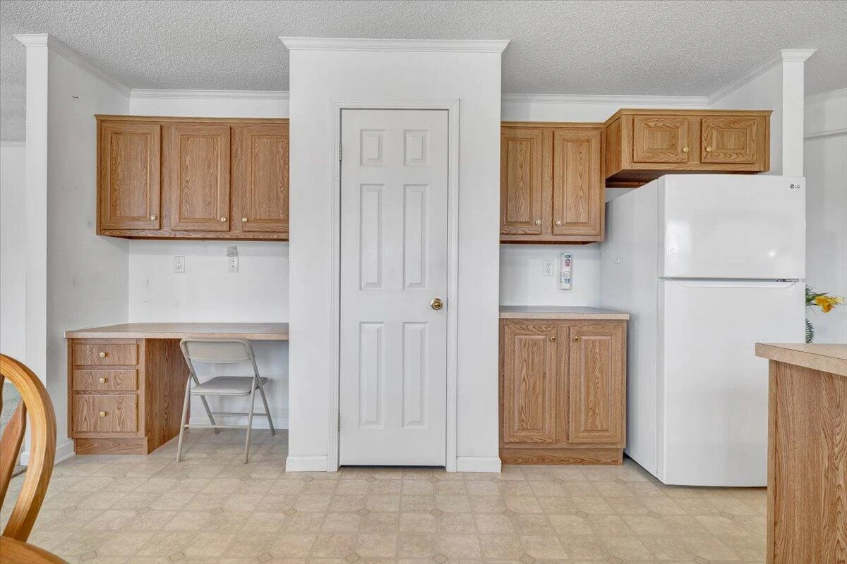 200 Surber DR - Photo 16