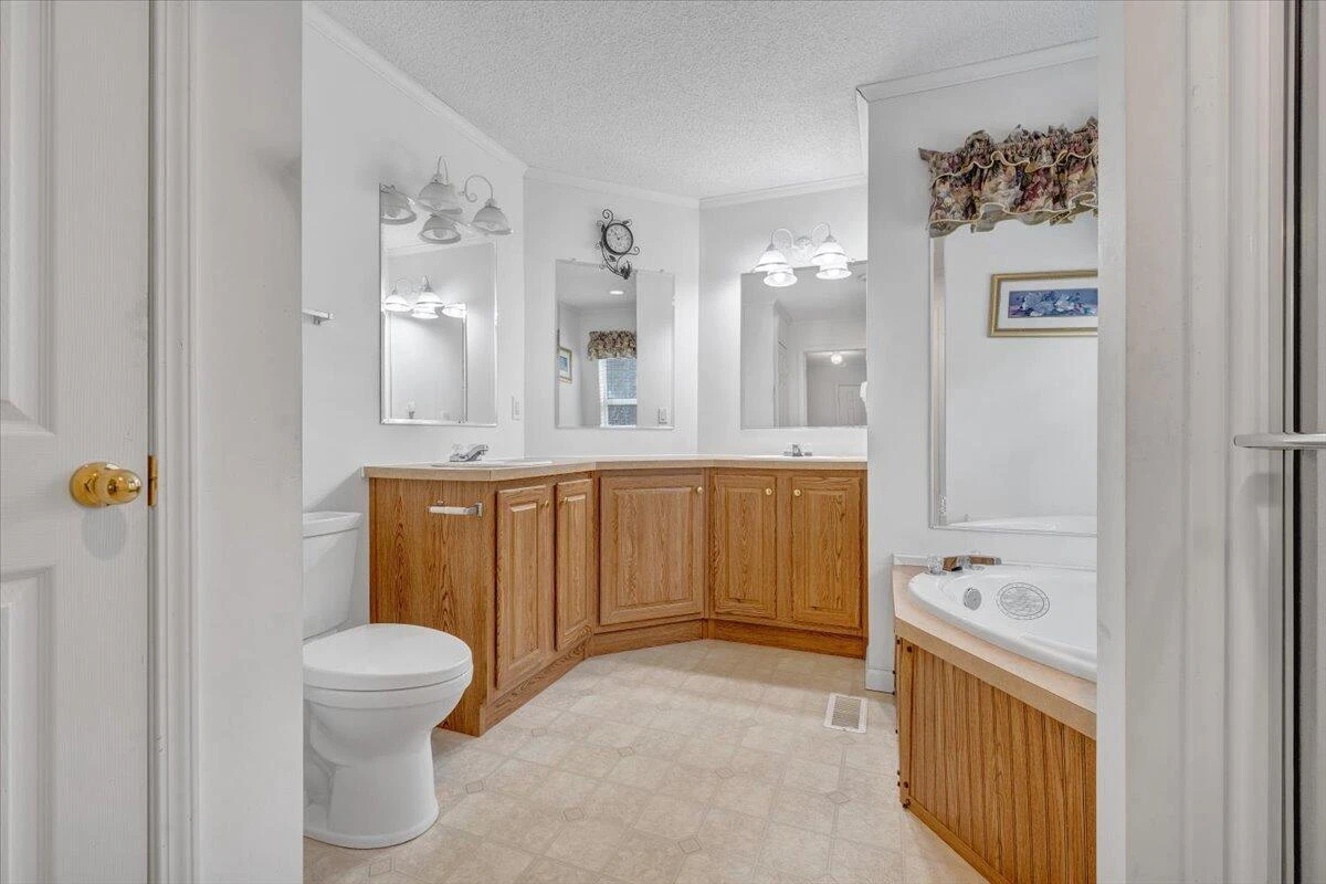 200 Surber DR - Photo 24