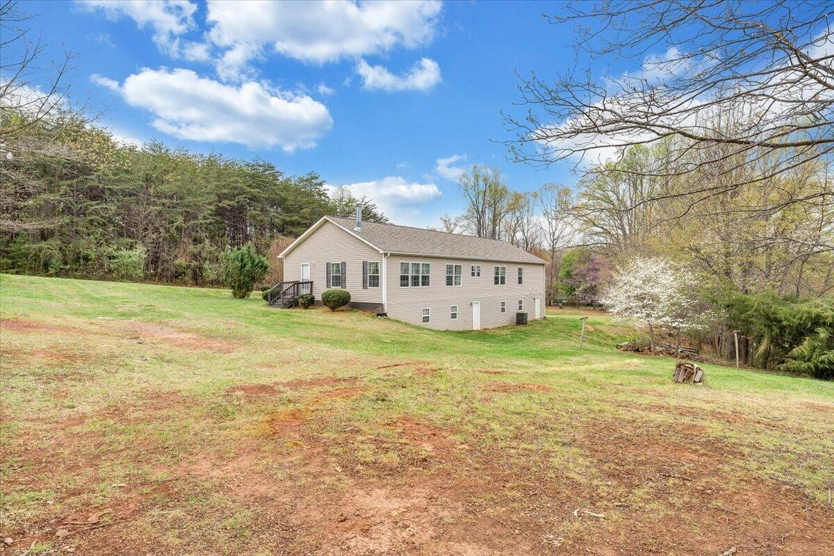 200 Surber DR - Photo 37