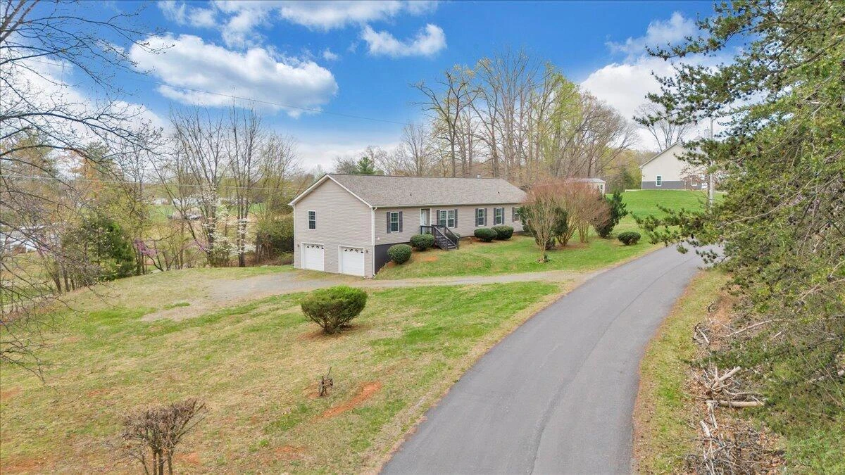 200 Surber DR - Photo 38