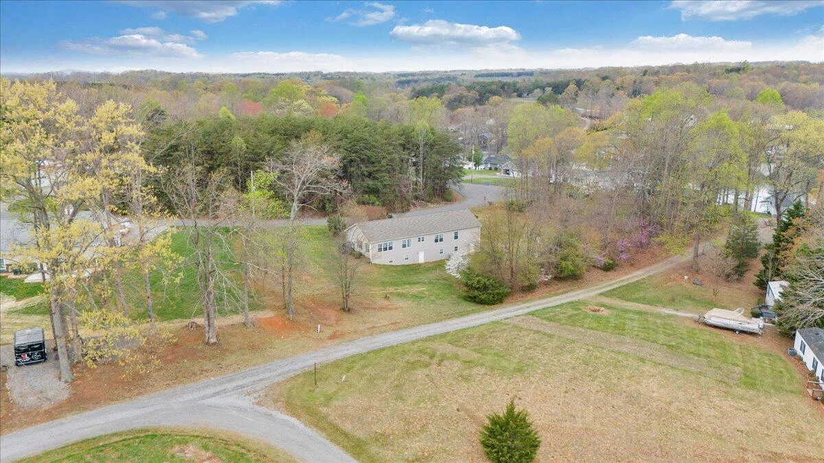 200 Surber DR - Photo 39