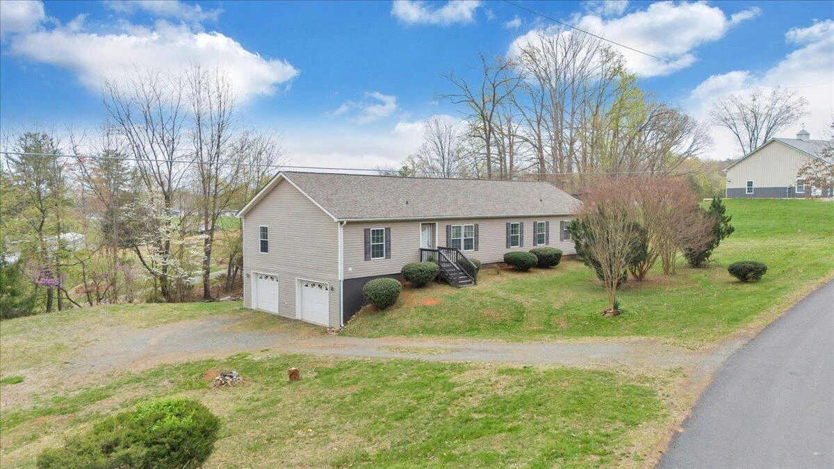 200 Surber DR - Photo 46