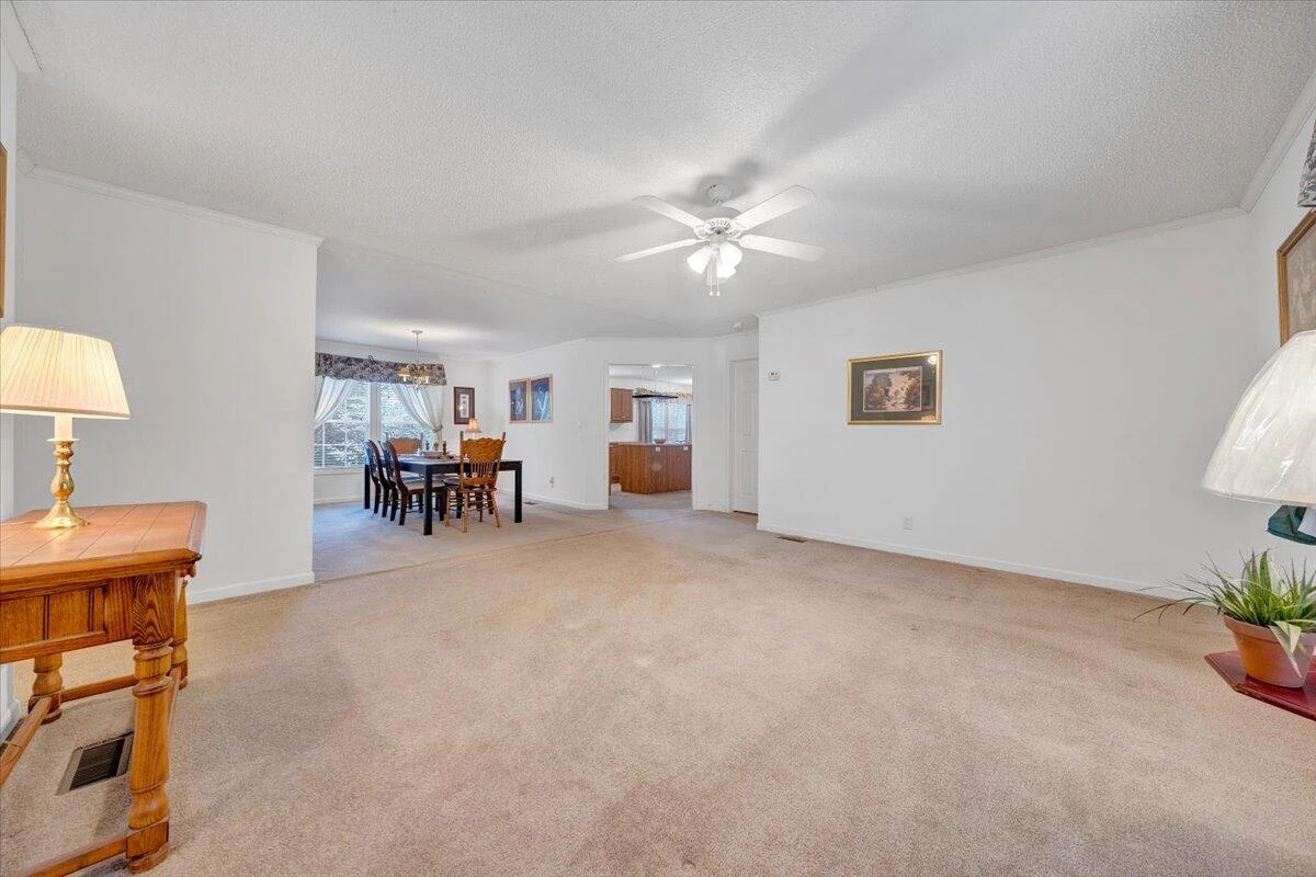 200 Surber DR - Photo 51