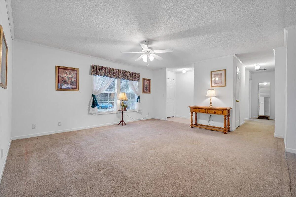 200 Surber DR - Photo 53