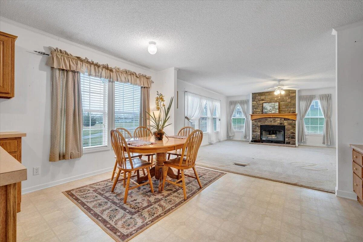 200 Surber DR - Photo 58