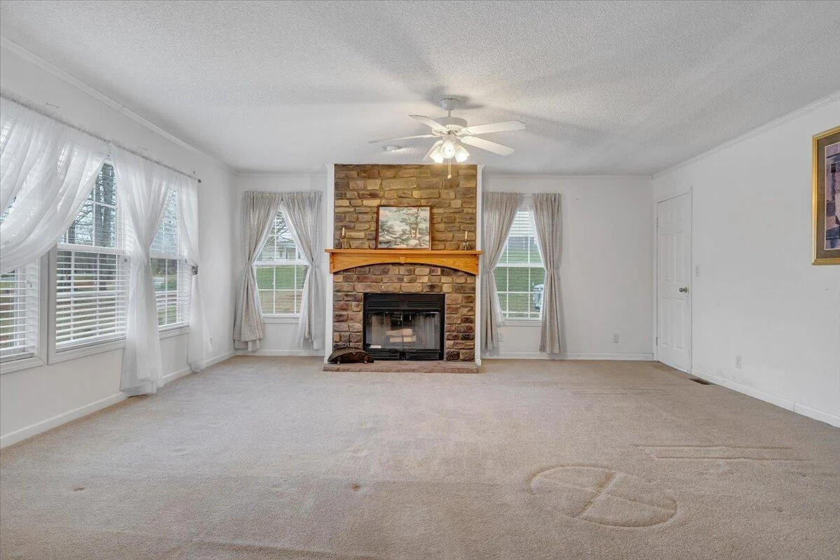 200 Surber DR - Photo 61