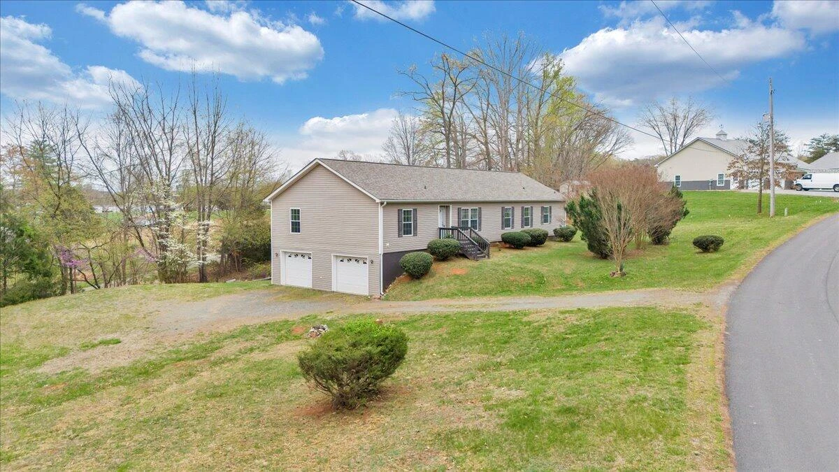 200 Surber DR - Photo 70