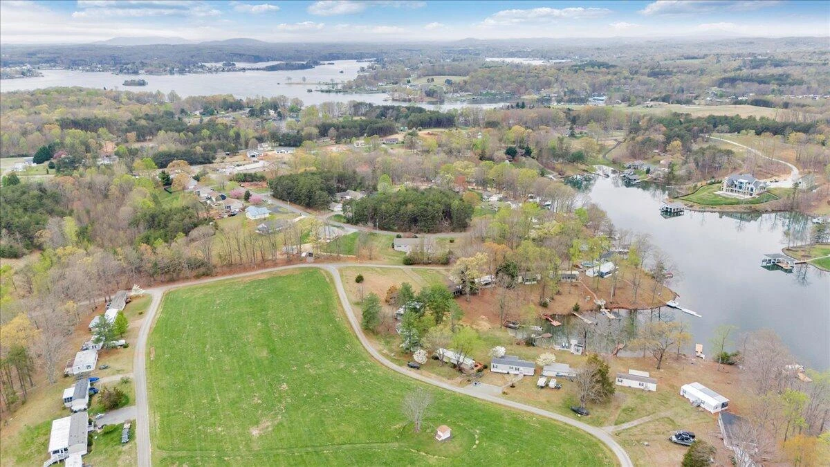 200 Surber DR - Photo 80
