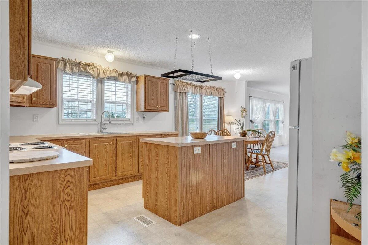 200 Surber DR - Photo 12