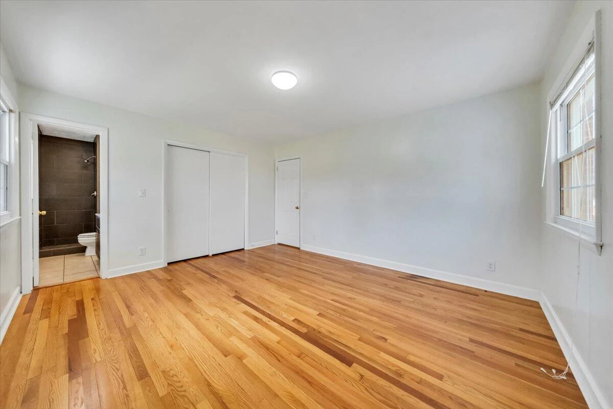 1401 Grove DR - Photo 16