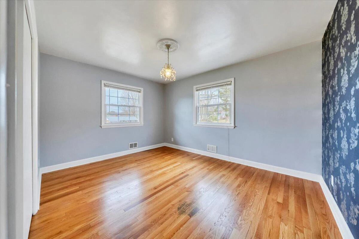 1401 Grove DR - Photo 19
