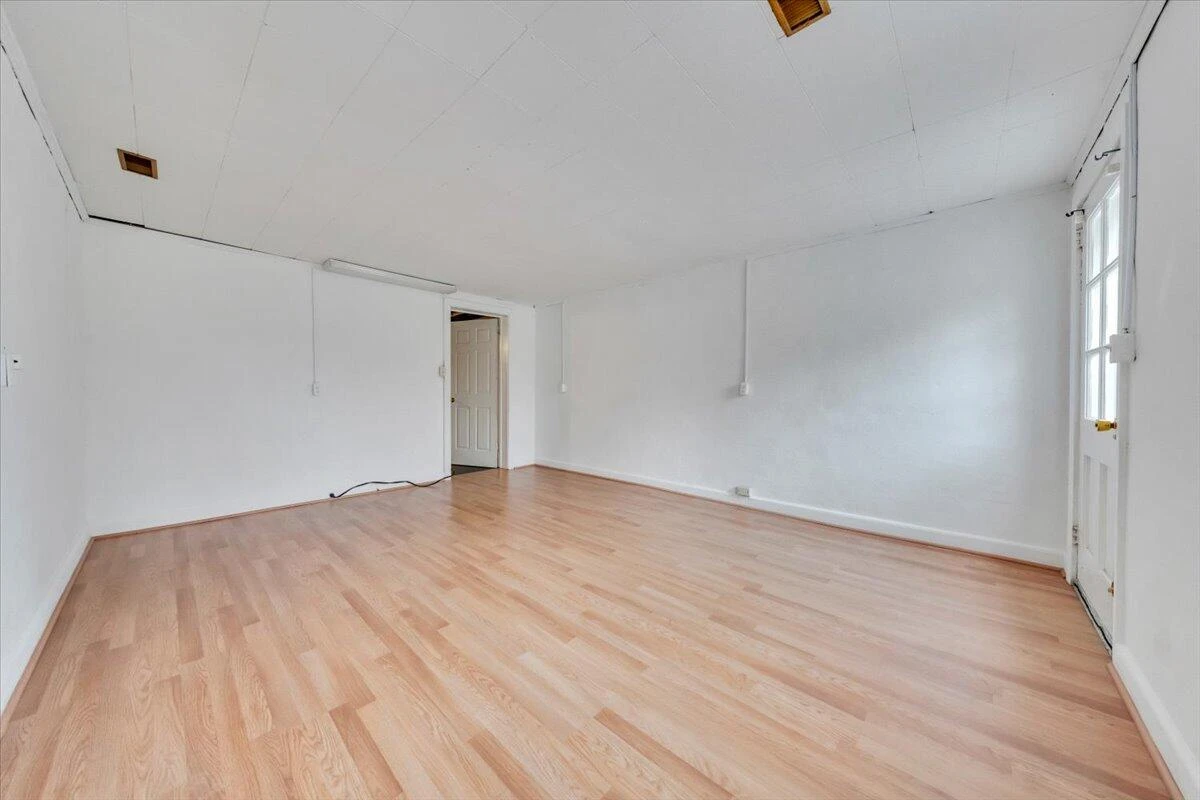 1401 Grove DR - Photo 24