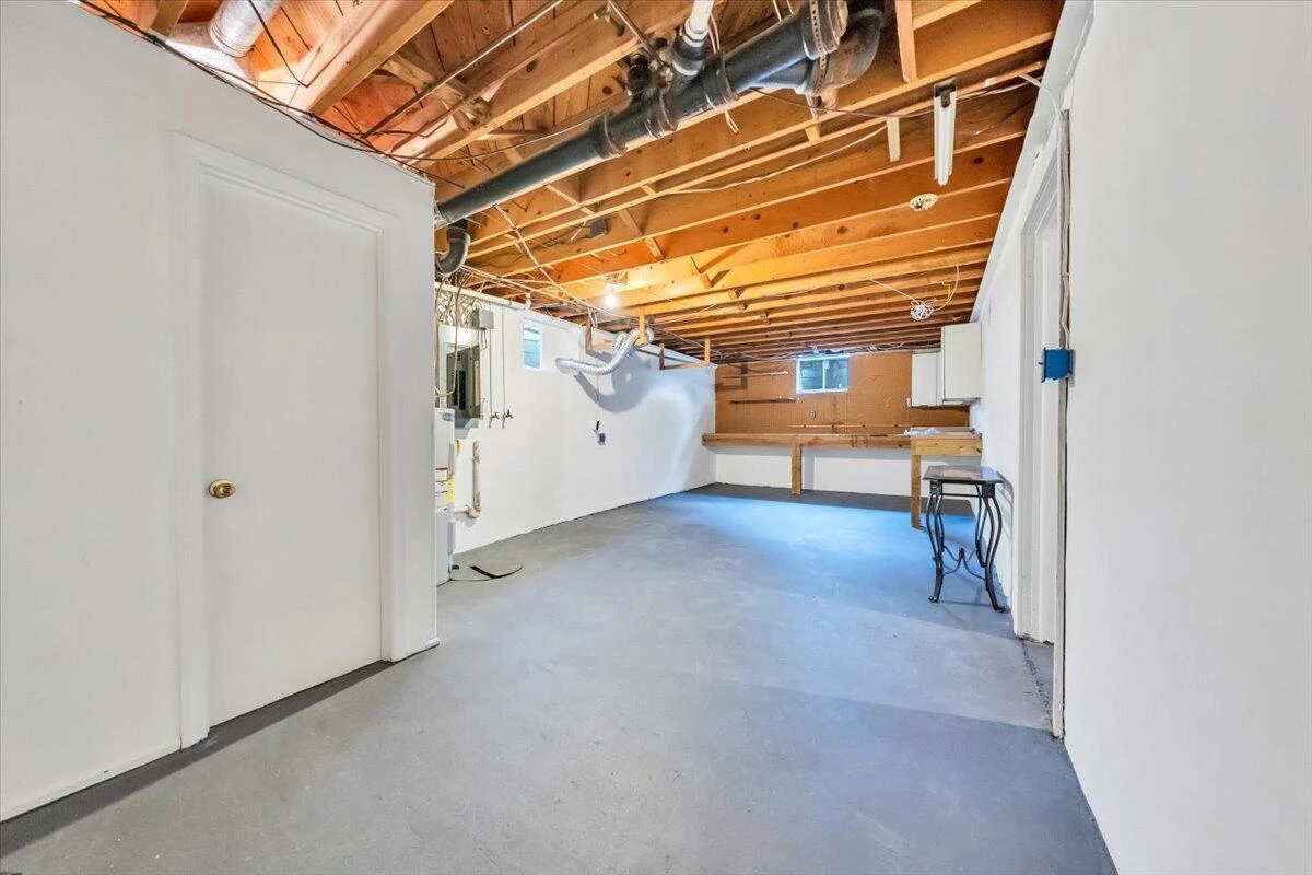 1401 Grove DR - Photo 25
