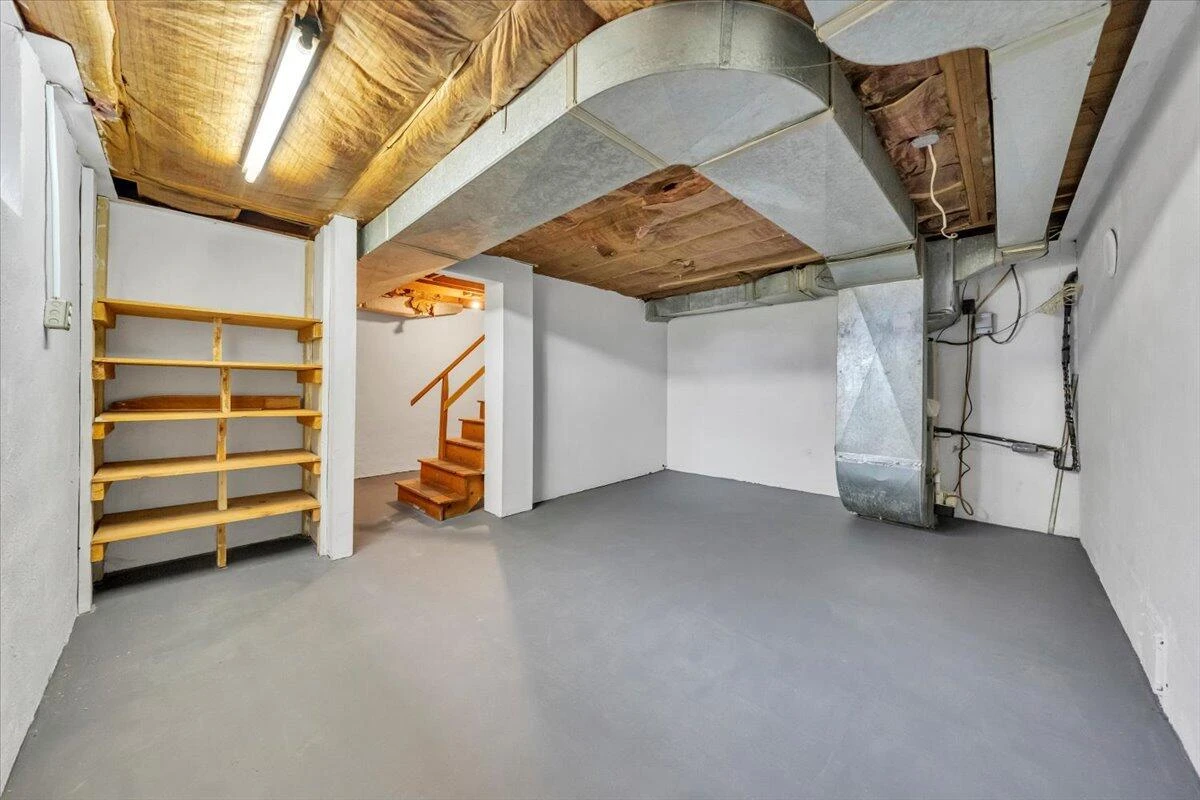 1401 Grove DR - Photo 27