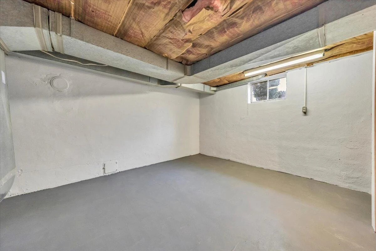 1401 Grove DR - Photo 28