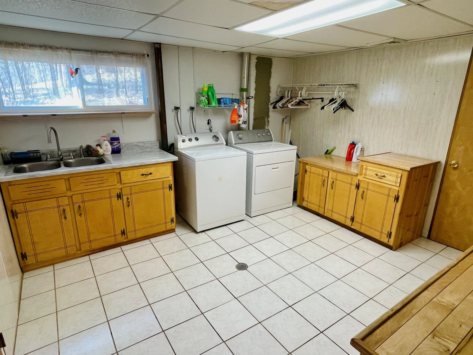 136 Sherwood DR - Photo 21