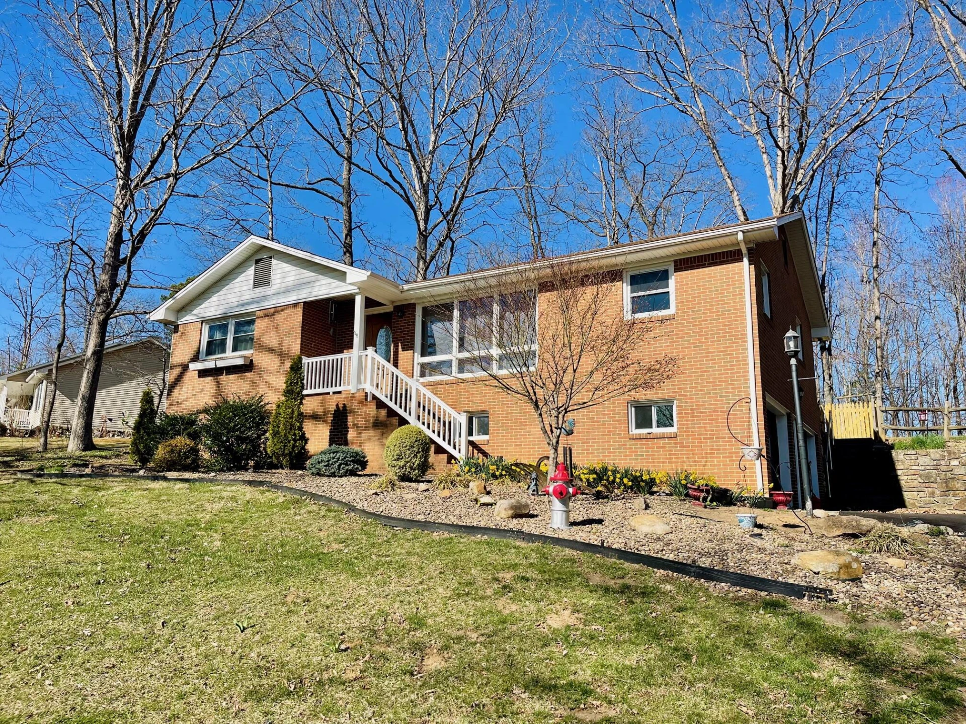 136 Sherwood DR - Photo 29
