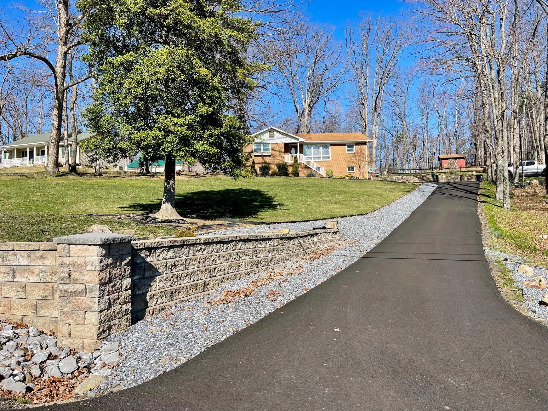 136 Sherwood DR - Photo 32