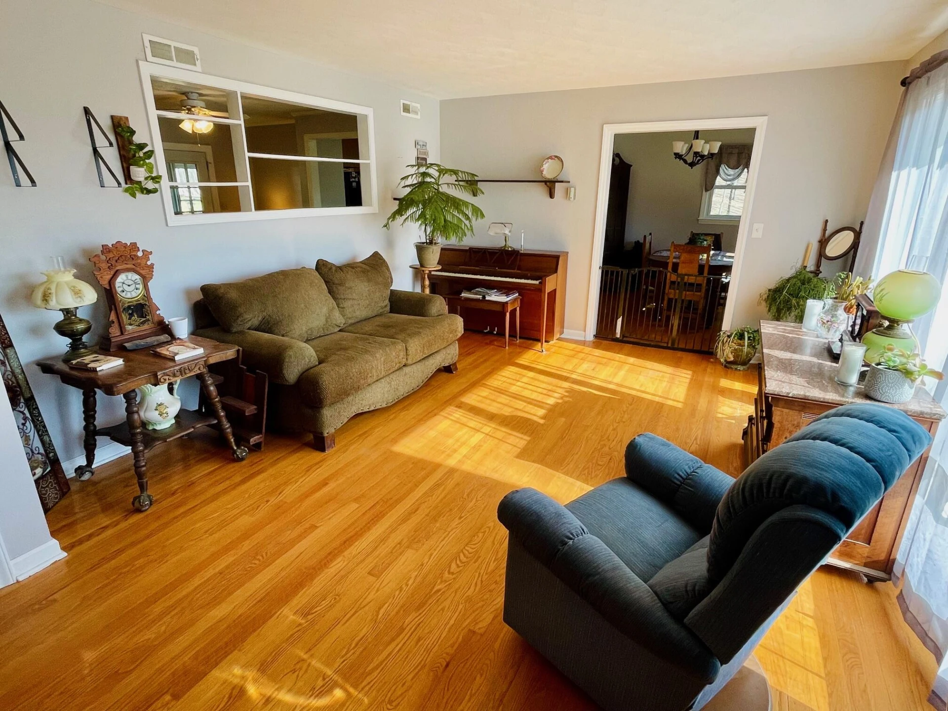 136 Sherwood DR - Photo 4