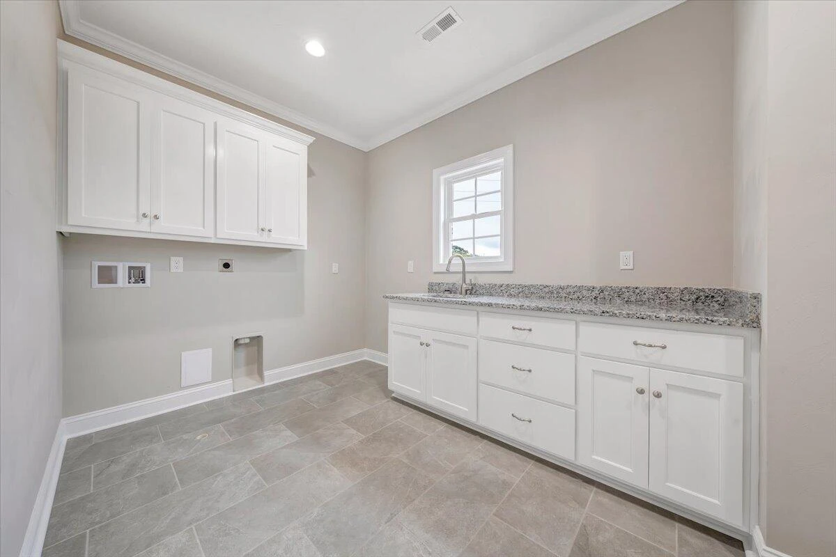 135 Merion CIR - Photo 18