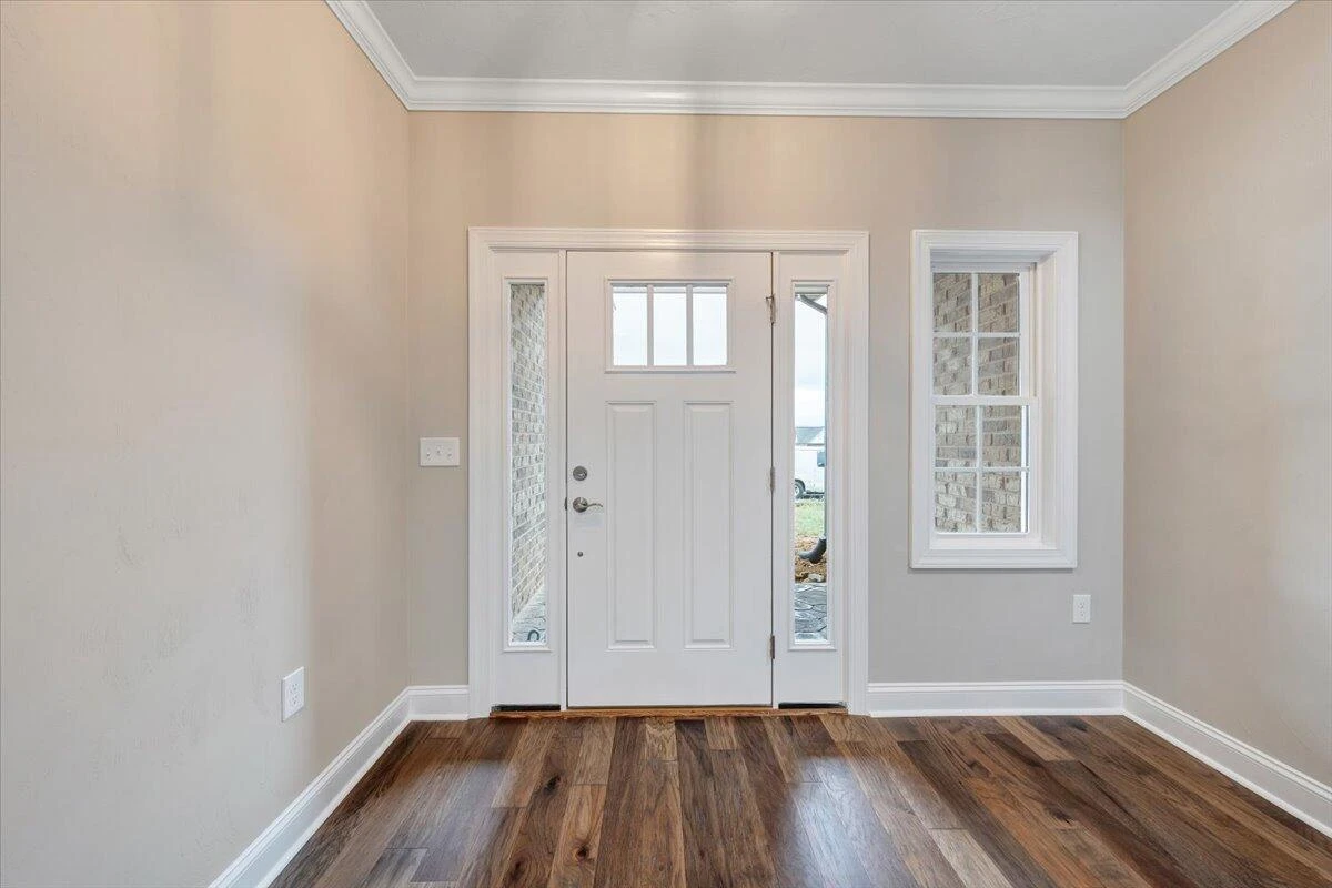 135 Merion CIR - Photo 3