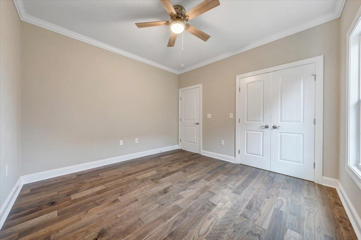 135 Merion CIR - Photo 32